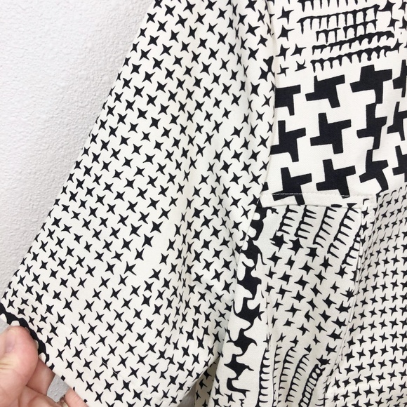 CAbi Houndstooth Coupe Bomber Jacket Short Sleeve - Picture 5 of 7